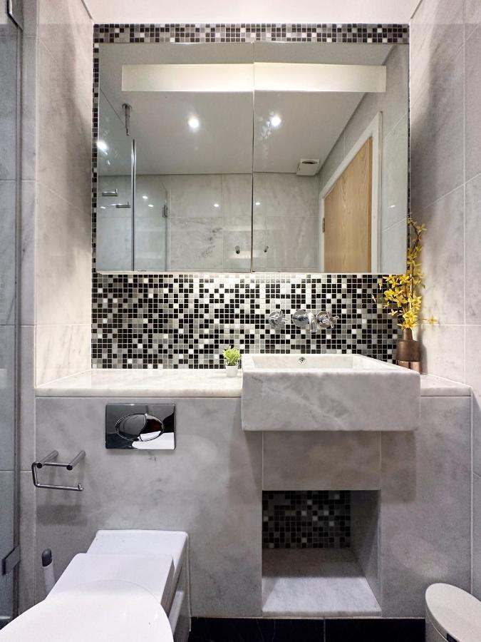 Stylish Apartment In Canary Wharf London Eksteriør bilde